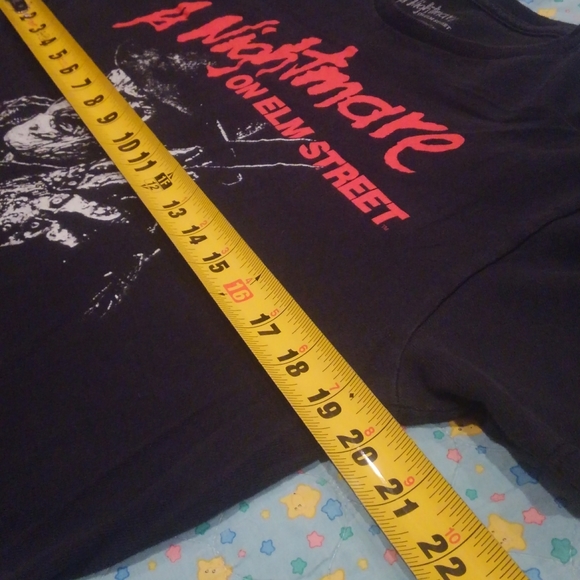 🔥👻 A Nightmare On Elm Street 🏡 Shirt Small ✨ Freddy Krueger 🎃 Horror 📼 💤 - Picture 7 of 7